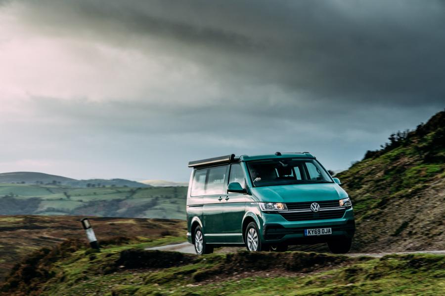  Volkswagen California Coast (T6.1) 2020 года  (UK) (фото 2 из 25)